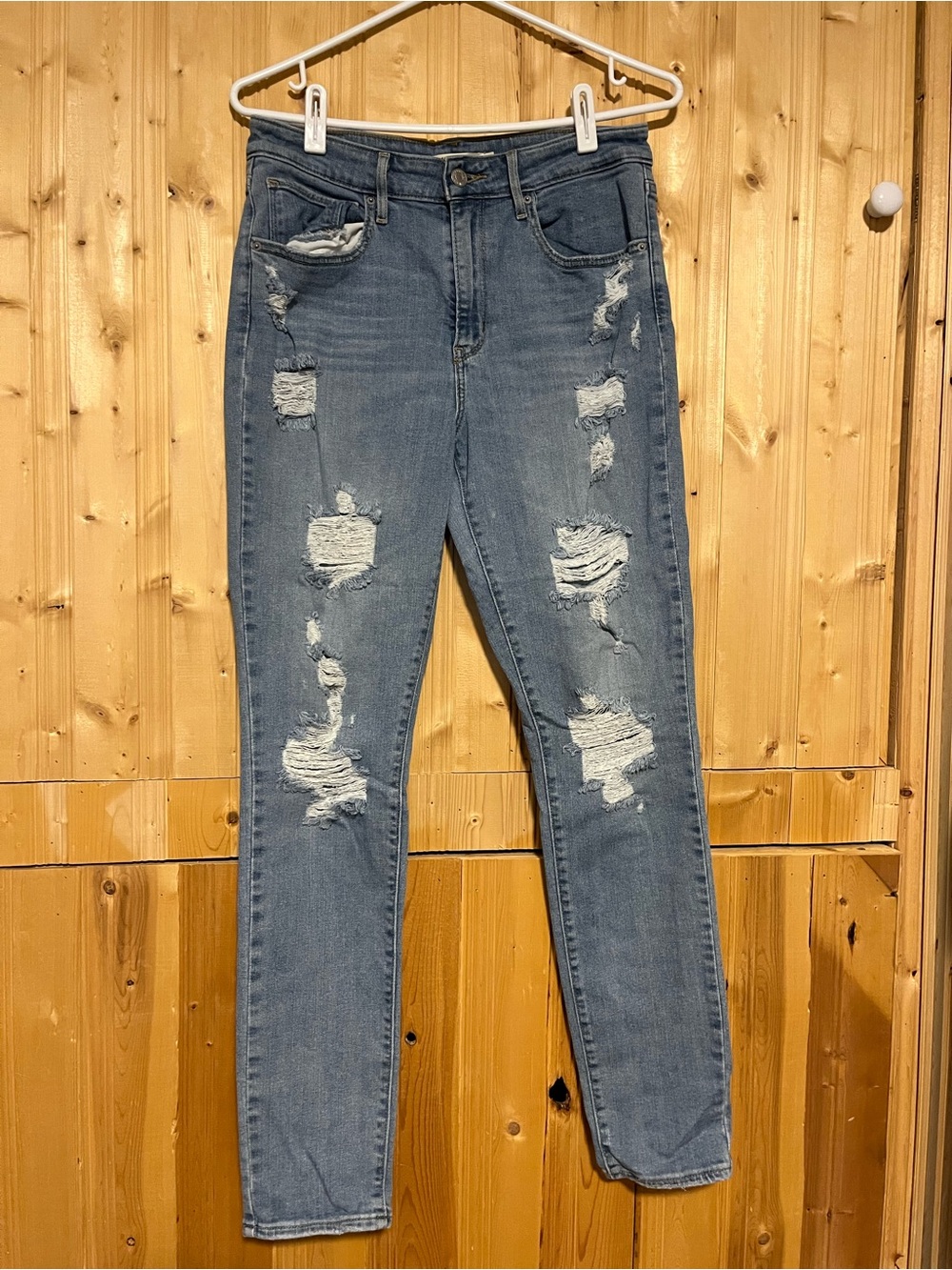 Levi's Women's Distressed Skinny Jeans in Light Blue